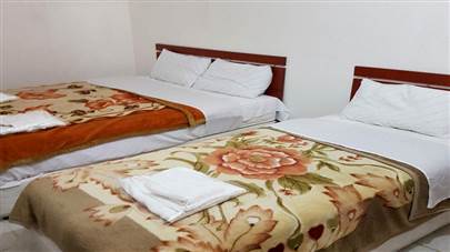 اتاق سه تخته هتل آپارتمان شادناز قشم اتاق سه تخته هتل آپارتمان شادناز قشم